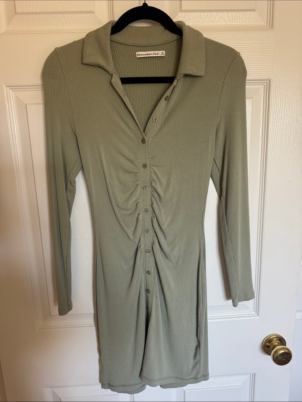 Abercrombie & Fitch Sage Green Long-Sleeve Ruched Button Tunic
